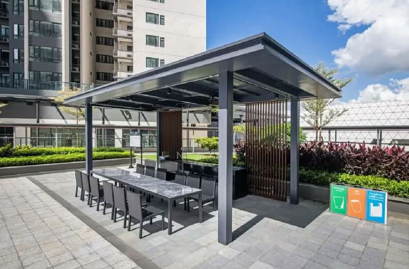 Kondominium untuk Dijual di R&F Princess Cove Phase 2-Seine Region - Linda . - Exterior - PropertyGuru.com.my