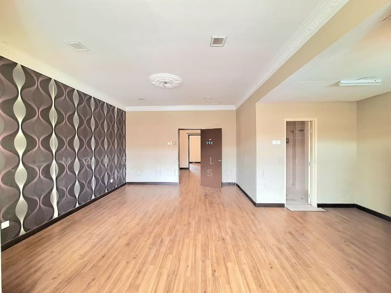 2-storey Terraced House for Sale in Denai Alam (Shah Alam) - Mohd Hazlan bin Mohd Sopi - Living Room - PropertyGuru.com.my