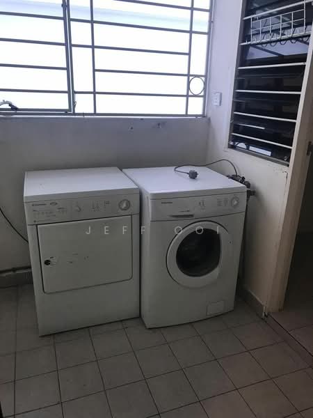 Condominium for Rent at Marina Bay Condominium - Jeff Ooi - Balcony - PropertyGuru.com.my