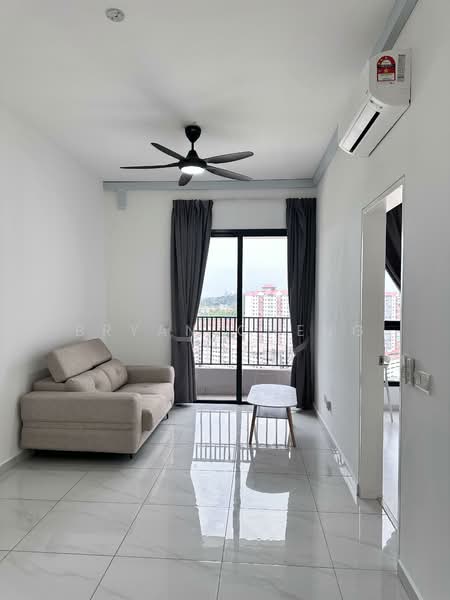Servis Apartment untuk Dijual di Equine Residence - Bryan Cheng - Living Room - PropertyGuru.com.my