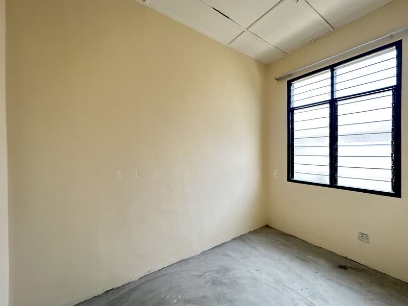 2-storey Terraced House for Sale in Bandar Putra Permai (Seri Kembangan) - Elaine Lee - Interior - PropertyGuru.com.my