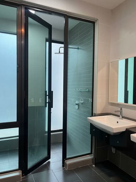 3-storey Terraced House for Sale in Prima Selayang (Selayang) - Sean Yong - Bathroom - PropertyGuru.com.my
