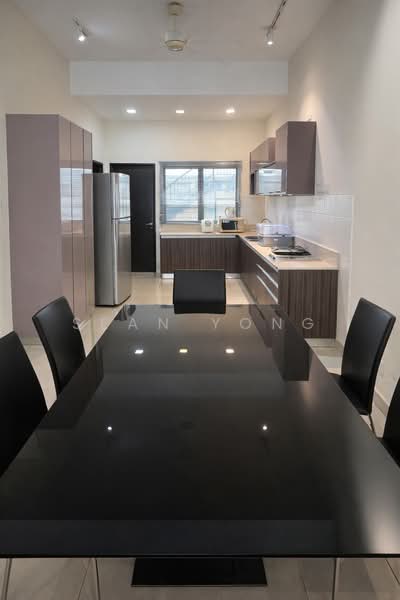 3-storey Terraced House for Sale in Prima Selayang (Selayang) - Sean Yong - Kitchen - PropertyGuru.com.my