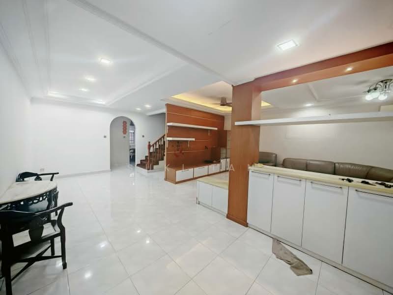 Rumah Teres 2 Tingkat untuk Dijual di Taman Sri Bintang (Kepong) - Suki Tan - Living Room - PropertyGuru.com.my