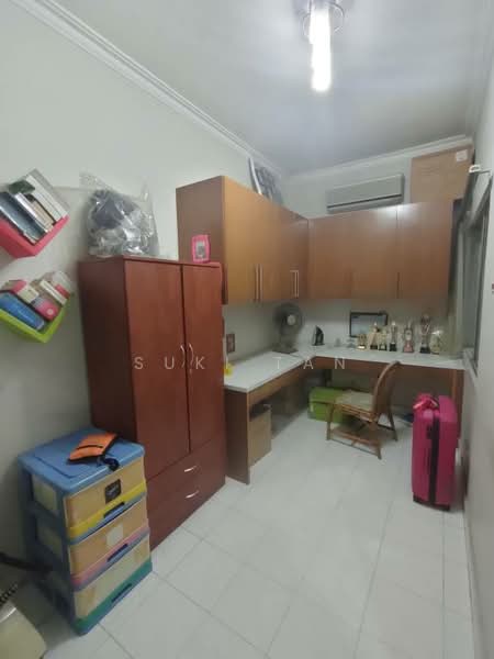 Rumah Teres 2 Tingkat untuk Dijual di Taman Sri Bintang (Kepong) - Suki Tan - Study - PropertyGuru.com.my