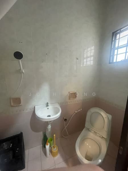 Condominium for Sale at Villa OUG - Josh Yong - Bathroom - PropertyGuru.com.my