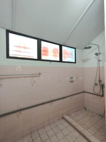 2-storey Terraced House for Sale in Taman Silibin (Ipoh) - PENNY CHEN - Bathroom - PropertyGuru.com.my