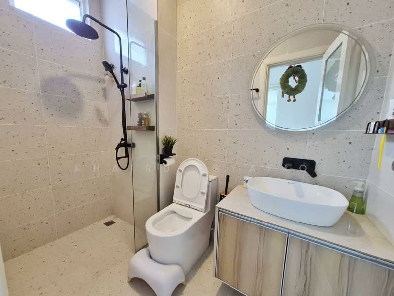 Semi-Detached House for Sale in Setia Eco Park (Setia Alam) - Khairul Syafiq - Bathroom - PropertyGuru.com.my