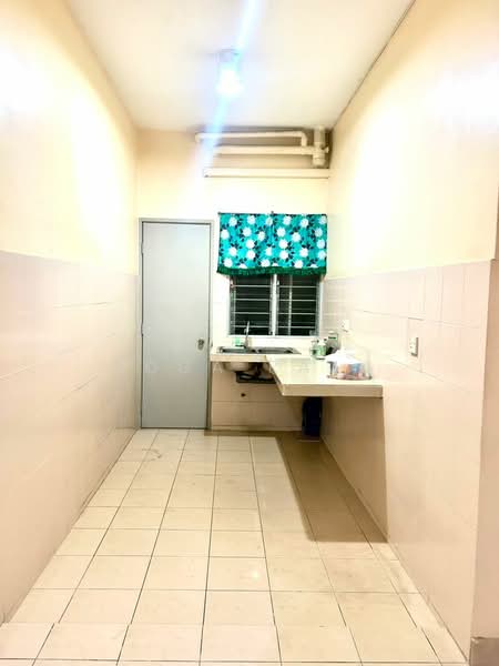 Apartment for Rent at Pangsapuri Kasuarina - Loga Raju - Kitchen - PropertyGuru.com.my