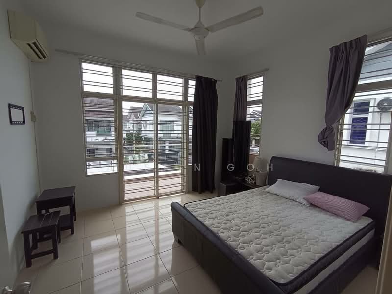 Cluster House for Sale in Bandar Saujana Putra (Tanjong Duabelas) - Austin Goh - Bedroom - PropertyGuru.com.my