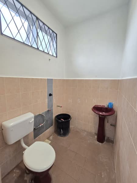 Rumah Teres 2 Tingkat untuk Dijual di Bandar Baru Uda (Johor Bahru) - Yee Hsin - Bathroom - PropertyGuru.com.my
