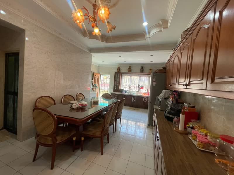 2-storey Terraced House for Sale in Taman Tun Dr Ismail (Kuala Lumpur) - Zack Ng - Kitchen - PropertyGuru.com.my