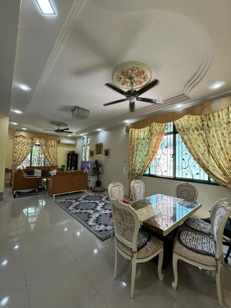 2-storey Terraced House for Sale in Johor Bahru (Johor) - Max Loh - Living Room - PropertyGuru.com.my