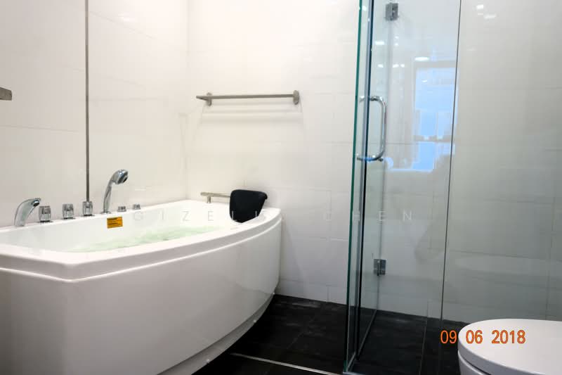 Servis Apartment untuk Disewa di Arcoris SOHO - Gizelle Chen - Bathroom - PropertyGuru.com.my