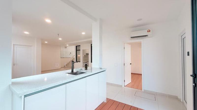 2-storey Terraced House for Sale in Taman Desa (Kuala Lumpur) - Dlynie Ooi - Kitchen - PropertyGuru.com.my