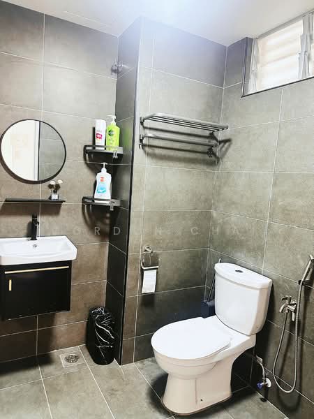 Service Residence for Sale at Midas @ Seri Alam - Gordon Chai - Bathroom - PropertyGuru.com.my