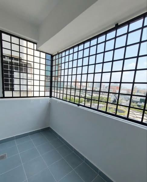 Pangsapuri untuk Disewa di Pangsapuri Seri Gembira - Perry Chai - Balcony - PropertyGuru.com.my