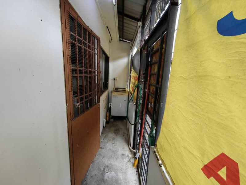 1-storey Terraced House for Sale in Taman Puteri Wangsa (Ulu Tiram) - Valerie Hee - Exterior - PropertyGuru.com.my