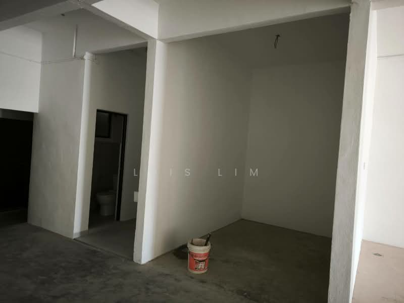 Shop for Rent in Taman Ungku Tun Aminah (Skudai) - Luis Lim - Interior - PropertyGuru.com.my
