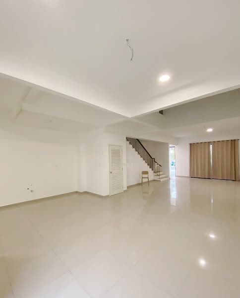 2-storey Terraced House for Rent in Dengkil (Selangor) - William Pua - Living Room - PropertyGuru.com.my