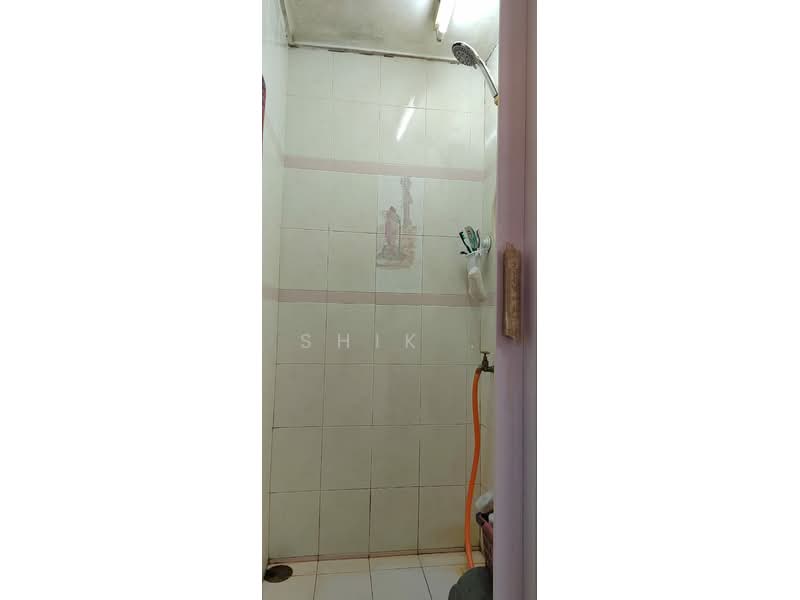 2-storey Terraced House for Sale in Taman Seri Kuantan (Kuantan) - Shik . - Bathroom - PropertyGuru.com.my