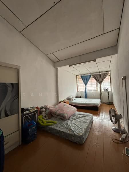 Terraced House for Sale in Island Glades (Jelutong) - Danick Teoh - Bedroom - PropertyGuru.com.my