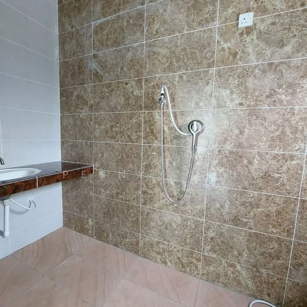 Bungalow for Sale in Bandar Seri Botani (Simpang Pulai) - PENNY CHEN - Bathroom - PropertyGuru.com.my