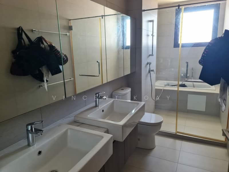 Condominium for Sale at Mira Residence - Vincent Koay - Bathroom - PropertyGuru.com.my