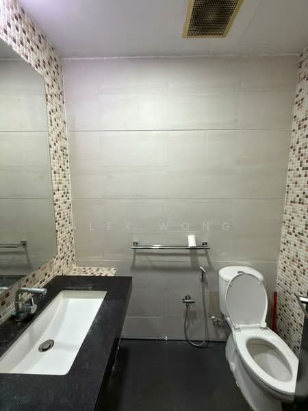 Rumah Banglo untuk Disewa di Kuchai Lama (Kuala Lumpur) - Alex Wong - Bathroom - PropertyGuru.com.my