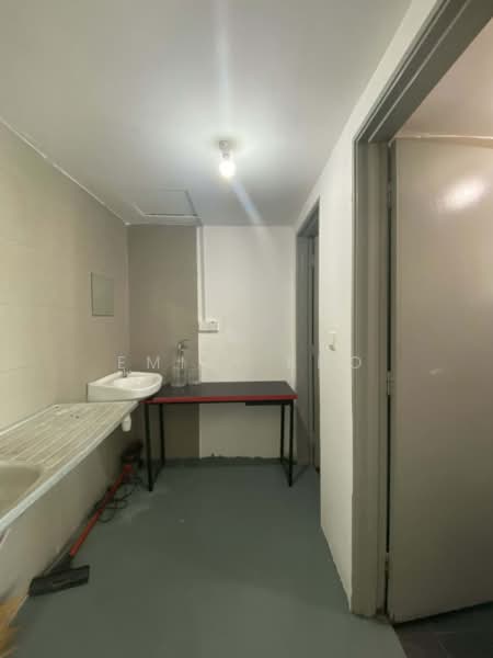 Kedai untuk Disewa di Shah Alam (Selangor) - Emily Kho - Interior - PropertyGuru.com.my