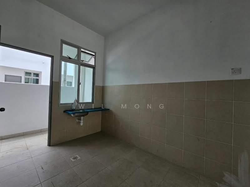 Rumah Teres 2 Tingkat untuk Dijual di Kangkar Pulai (Skudai) - Wil Mong - Kitchen - PropertyGuru.com.my