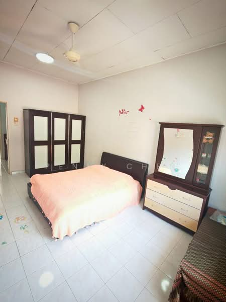 2-storey Terraced House for Sale in Taman Pinji Perdana (Lahat) - PENNY CHEN - Bedroom - PropertyGuru.com.my