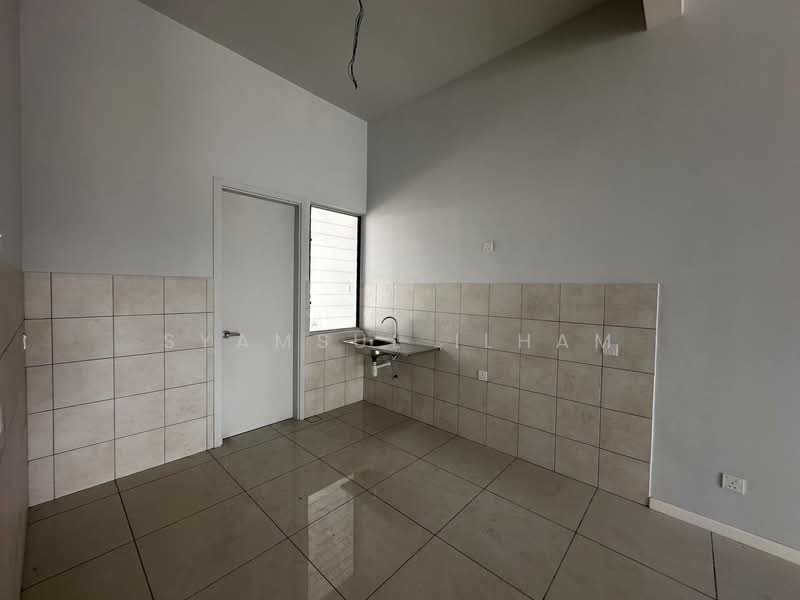 2-storey Terraced House for Sale in Rawang (Selangor) - Syamsul Ilham - Kitchen - PropertyGuru.com.my
