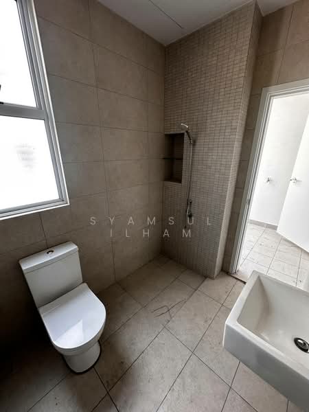 2-storey Terraced House for Sale in Rawang (Selangor) - Syamsul Ilham - Bathroom - PropertyGuru.com.my