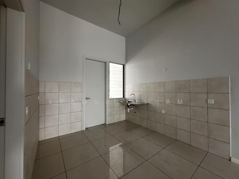 2-storey Terraced House for Sale in Rawang (Selangor) - Syamsul Ilham - Kitchen - PropertyGuru.com.my