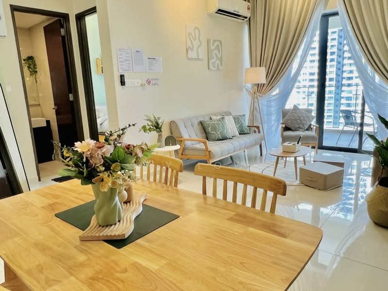 Condominium for Sale at Lovell @ Country Garden Danga Bay - Ivy Low - Living Room - PropertyGuru.com.my