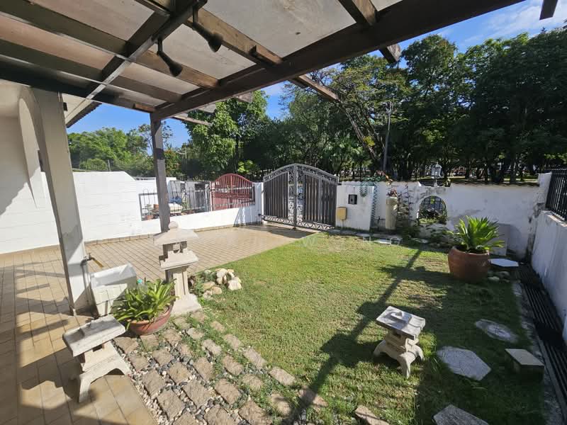 Rumah Teres 2 Tingkat untuk Dijual di Damansara Jaya (Petaling Jaya) - Bryan Wong - Garden - PropertyGuru.com.my