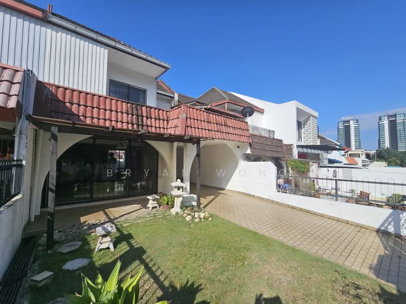 Rumah Teres 2 Tingkat untuk Dijual di Damansara Jaya (Petaling Jaya) - Bryan Wong - Exterior - PropertyGuru.com.my