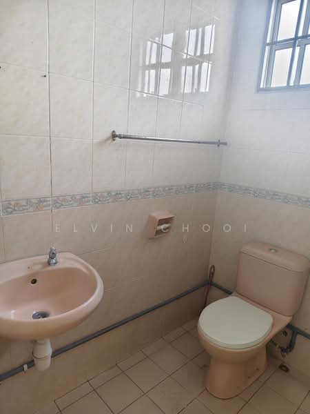 2-storey Terraced House for Sale in Kajang (Selangor) - Elvin Chooi - Bathroom - PropertyGuru.com.my