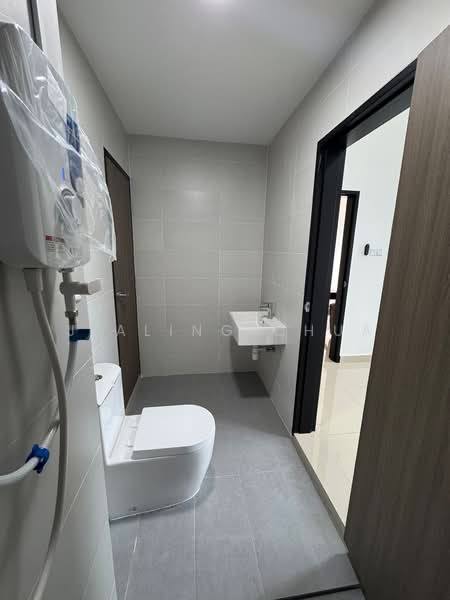 Service Residence for Rent at TRELLIS RESIDENCES - Jialing Chua - Bathroom - PropertyGuru.com.my