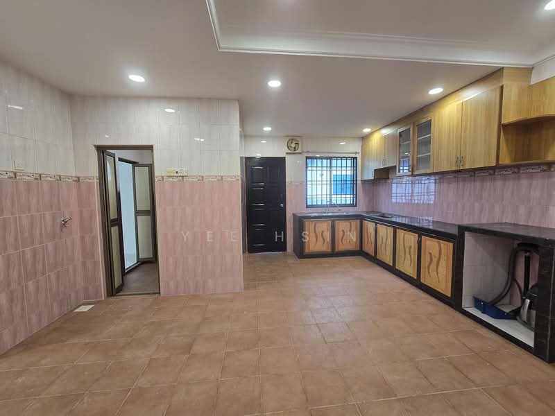 2-storey Terraced House for Sale in Bandar Indahpura (Kulai) - Yee Hsin - Kitchen - PropertyGuru.com.my