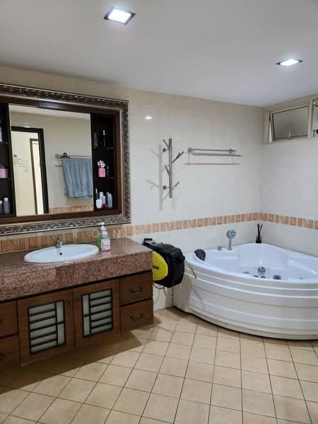 Condominium for Sale at Putra Marine Resort - Ronald Ng - Bathroom - PropertyGuru.com.my