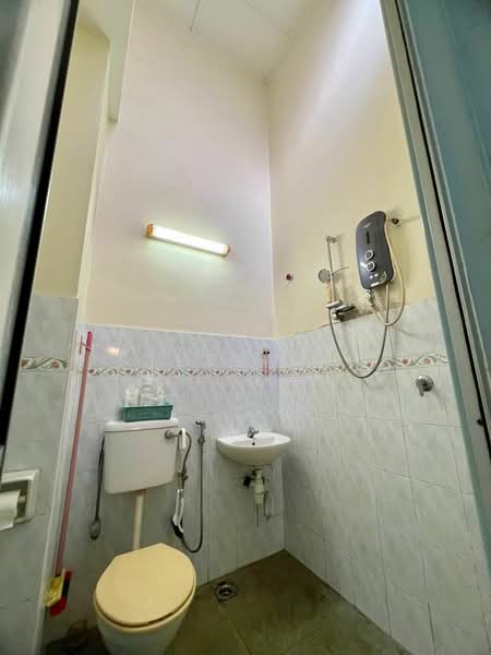 2-storey Terraced House for Sale in Bukit Indah (Iskandar Puteri (Nusajaya)) - Steve Tah - Bathroom - PropertyGuru.com.my