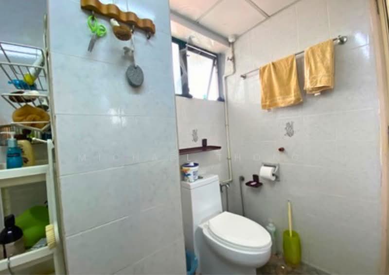 Kondominium untuk Disewa di Desa Kiara - Michael Thong - Bathroom - PropertyGuru.com.my