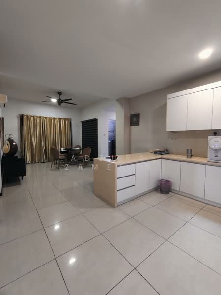 Bungalow for Sale in D'alpinia (Puchong) - Adzura Zamedin - Kitchen - PropertyGuru.com.my