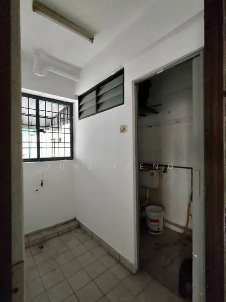 Apartment for Sale at Taman Kencana, Butterworth - June Tseng - Bathroom - PropertyGuru.com.my