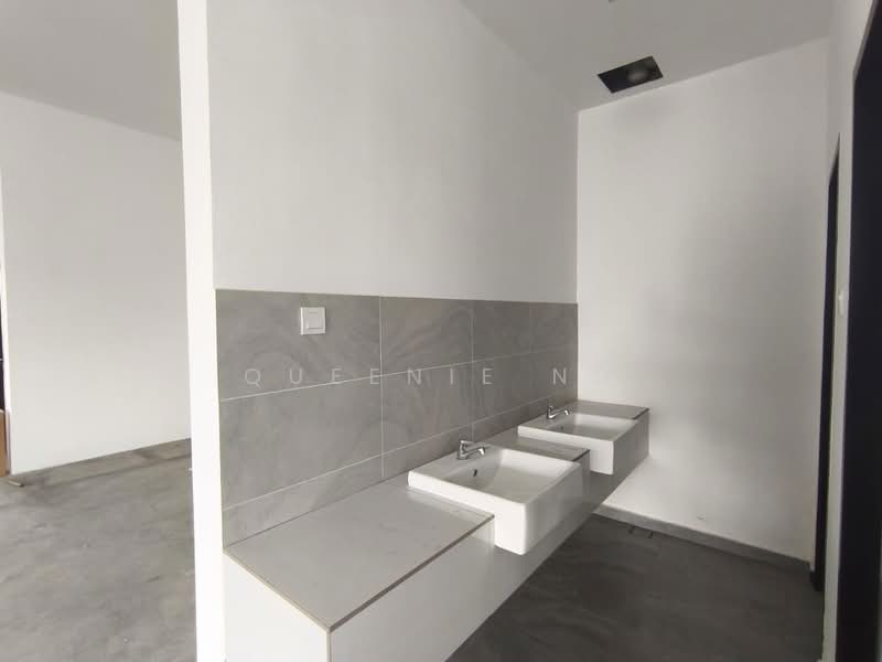 Shop for Rent in Setia Tropika (Johor Bahru) - Queenie Ng - PropertyGuru.com.my