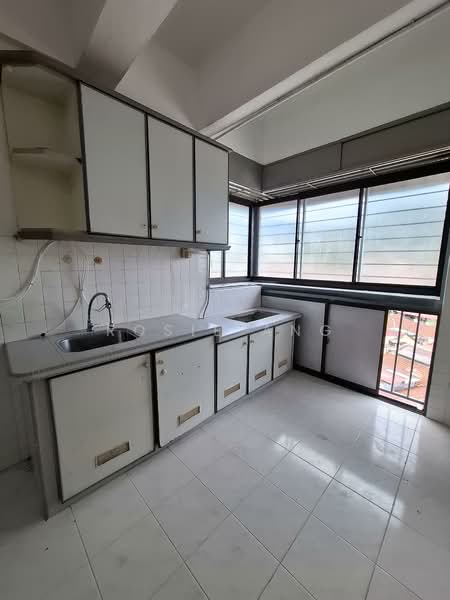 Apartment for Sale at Taman Sri Idaman - Rosie Ang - Kitchen - PropertyGuru.com.my