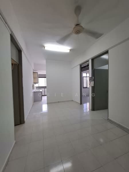 Apartment for Sale at Taman Sri Idaman - Rosie Ang - Living Room - PropertyGuru.com.my