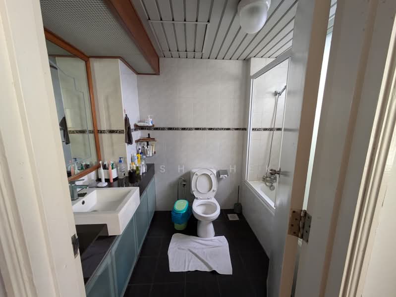 Condominium for Sale at Indera Subang - Irish Shek - Bathroom - PropertyGuru.com.my